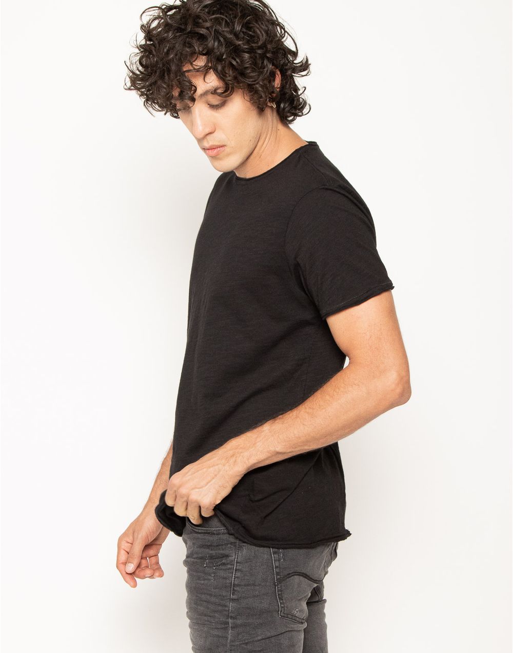 camiseta-113764-negro-1.jpg