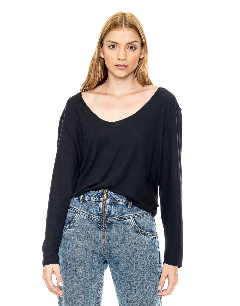 camiseta-180401-negro-1.jpg