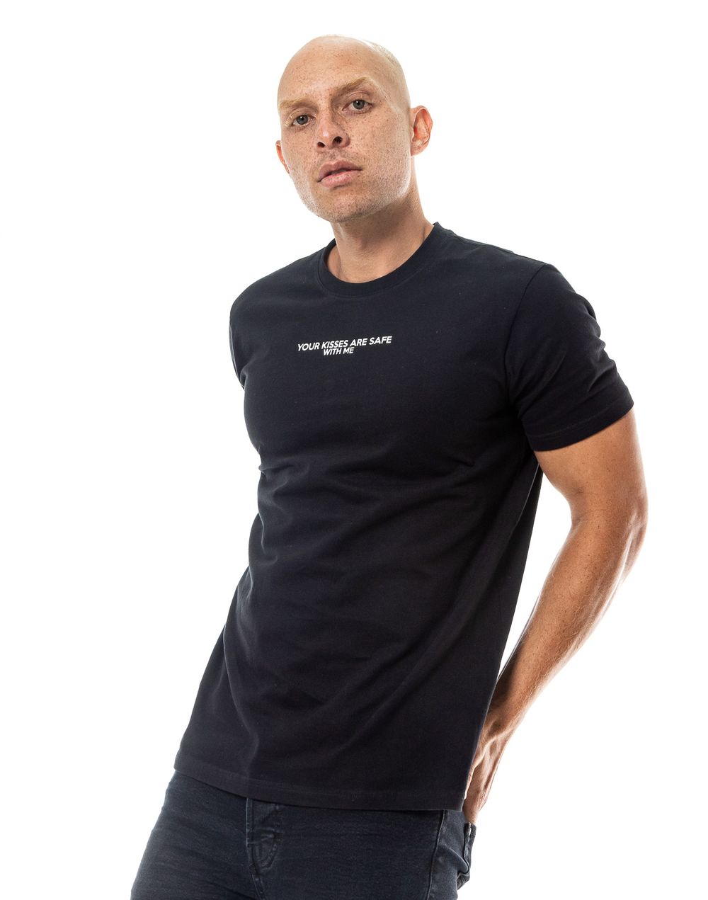 camiseta-042318-negro-1.jpg