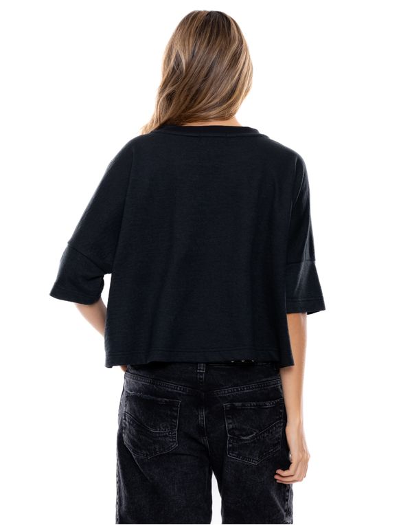 Camiseta-534363-Negro-2.jpg